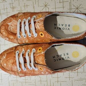 Vionic Beach Pismo Casual Sneakers